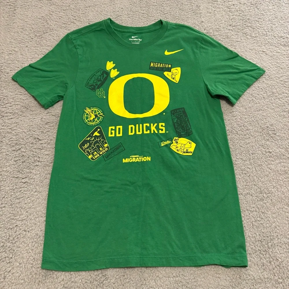 Oregon Ducks Shirt X Migration S/S Tee Men’s Size‎ Small Green Nike Movie